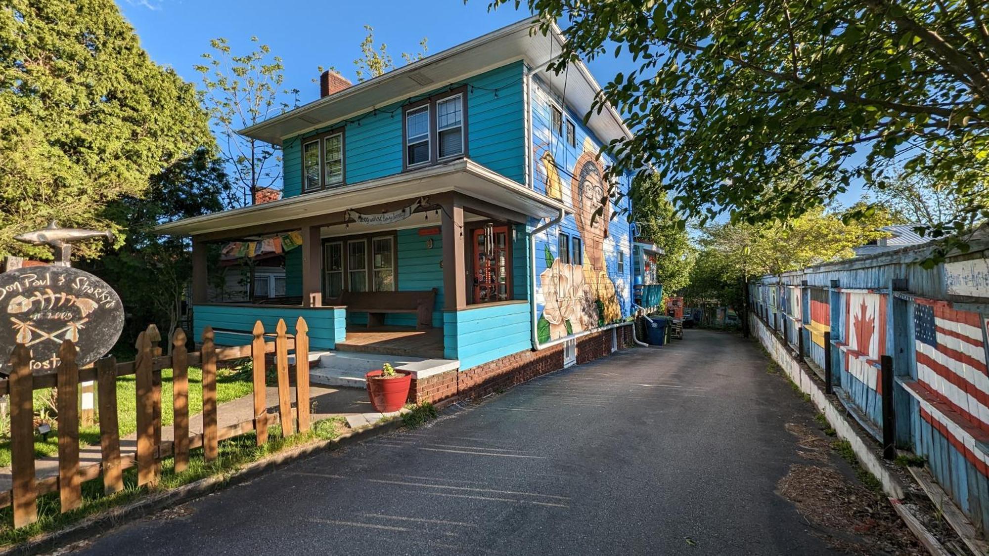 Bon Paul & Sharky'S Hostel Asheville Exterior photo